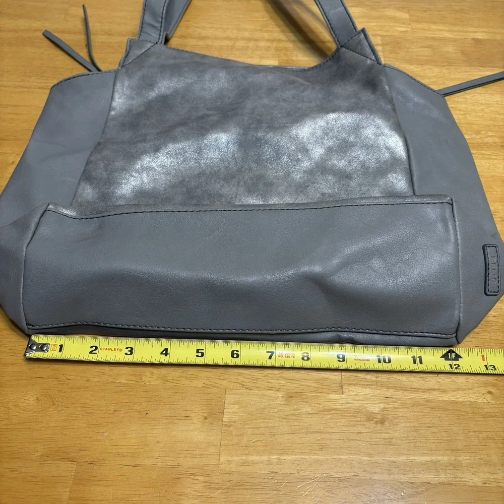 Relic Purse Shoulder Bag Brooke Tote Gray Stripes‎